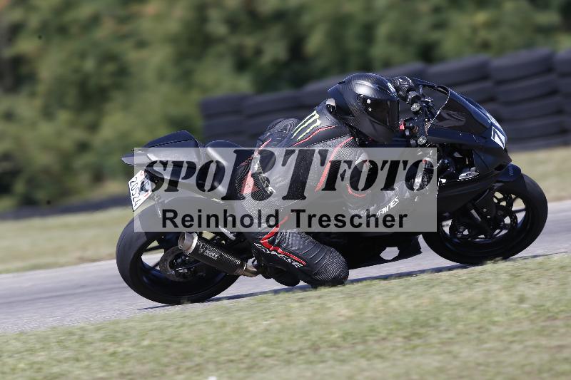 /Archiv-2025/49 26.08.2025 Cornu Master School ADR/gruen-vert/73